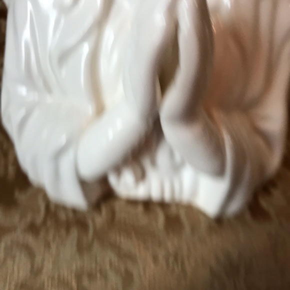 Madonna Planter Figural Vase Mary Praying White Pottery Vase Taiwan - Picture 4 of 6